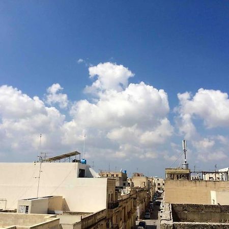 May Flower: Modern Flat Close To Airport/Bus Stops Tarxien Exteriör bild