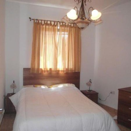 May Flower: Modern Flat Close To Airport/Bus Stops Tarxien Exteriör bild