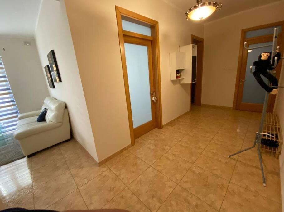 May Flower: Modern Flat Close To Airport/Bus Stops Tarxien Exteriör bild